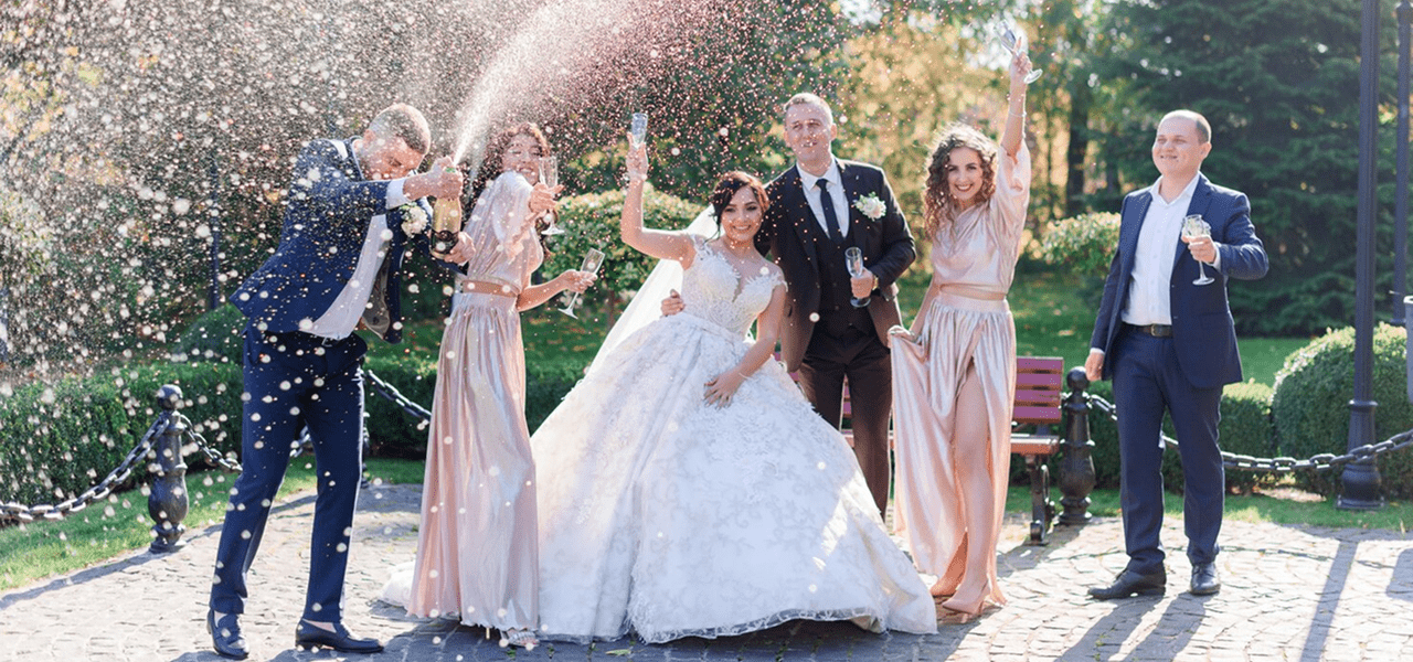 Dreamy Frames A Guide to Stylish Wedding Photoshoots